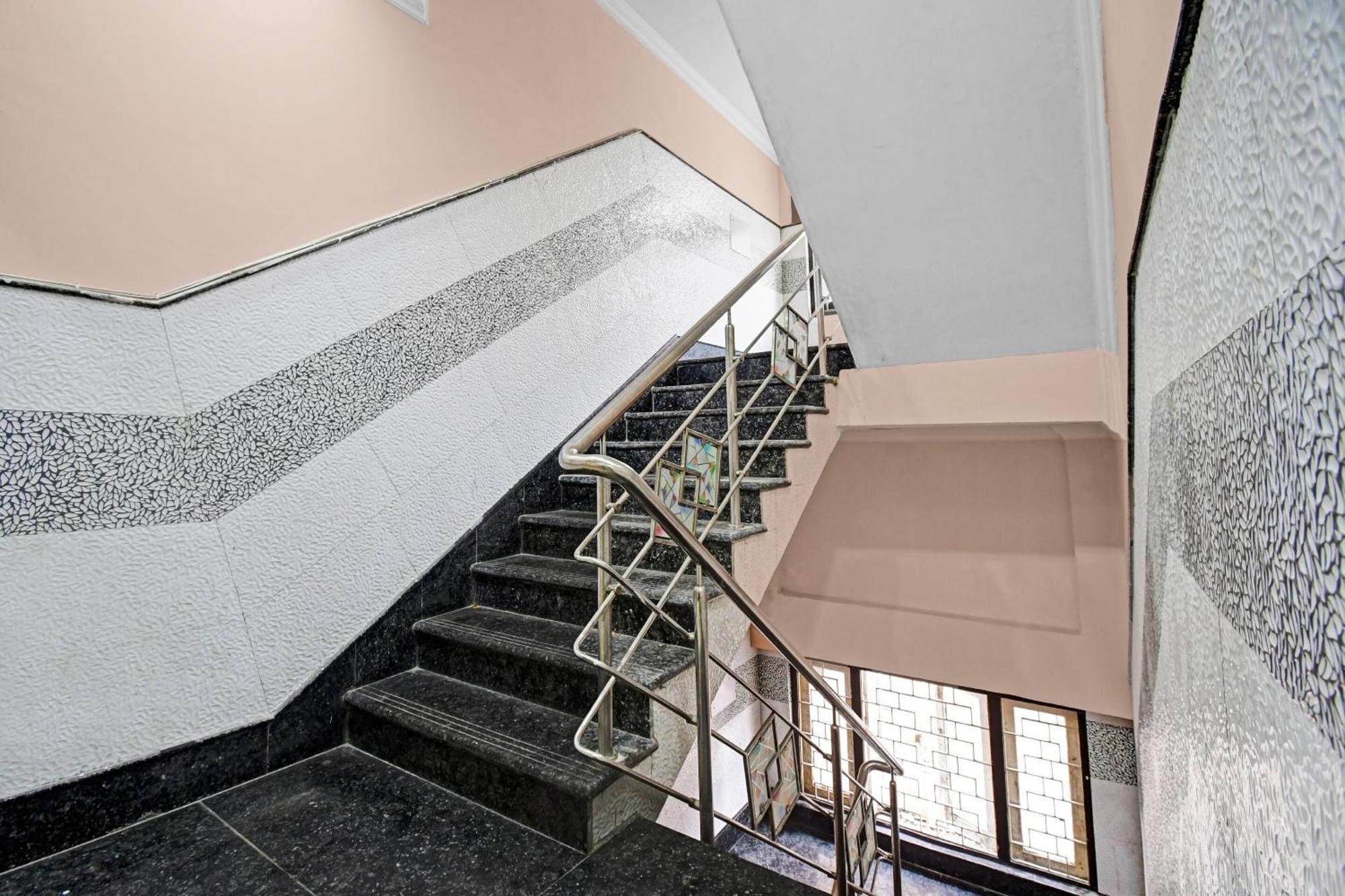 Hotel O New Hotel City Of Joy Near City Centre Salt Lake Kolkata Exterior photo